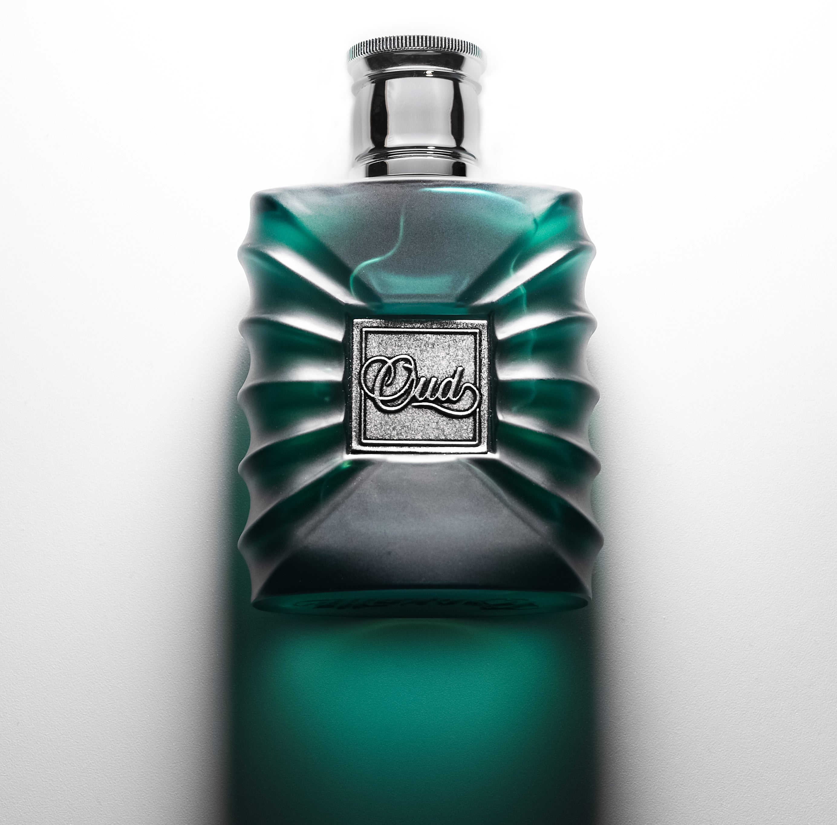 Croxatto Oud, blue green shadow